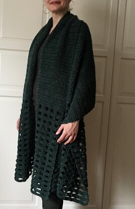 Easy Crochet Wrap Pattern: Shawl We-Wear-Green Wrap