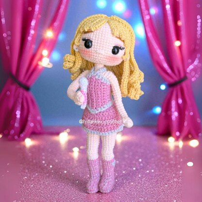 Sabrina Carpenter Inspired Crochet Doll Pattern | Poseable Amigurumi Doll 22 cm | Short n’ Sweet Tour Juno Outfit | PDF Crochet Pattern
