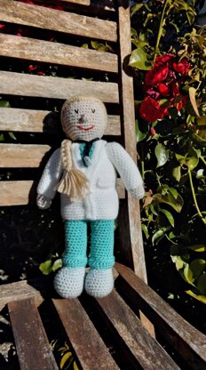 Crochet Doctor Pattern