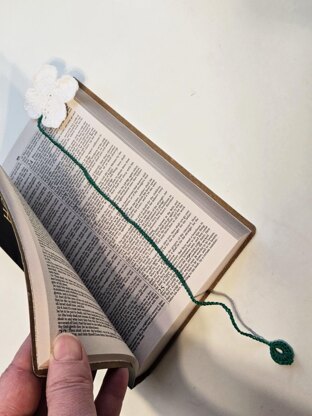 4 Petal flower bookmark