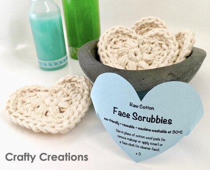 Heart-shaped Face Scrubby