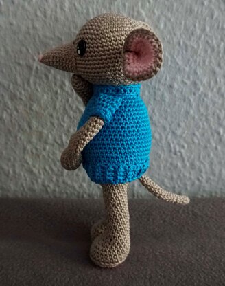 Crochet Pattern for the Mouse Mauzi!