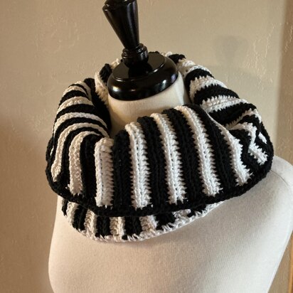 Ribbed Knit Look Cowl Halloween