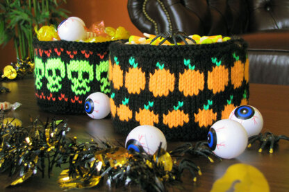 Neon Pumpkin & Skull Baskets in Universal Yarn Uptown Worsted PDF