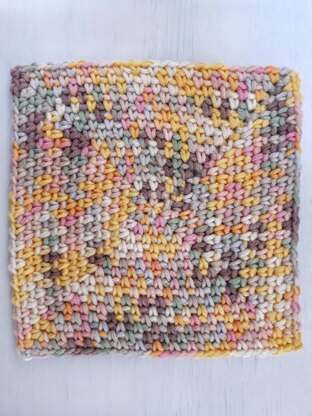 Moss Stitch In a Square Dishcloth