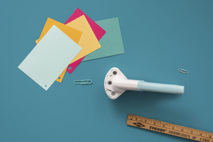 We R Memory Keepers Crop-A-Dile Multi-Punch - Aqua