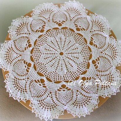 Pineapples and Fans Doily