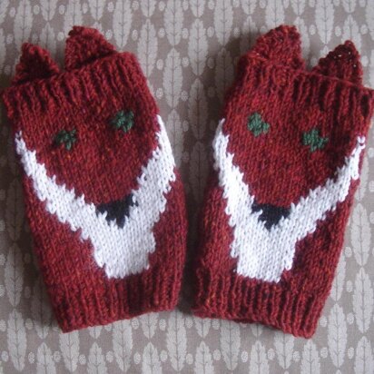 Fox Face DK fingerless gloves/mitts