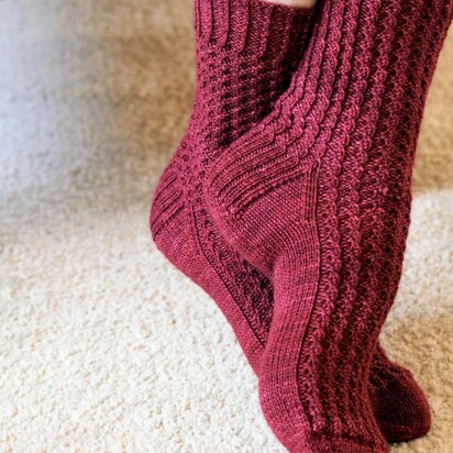 Araluen Socks - knitting pattern