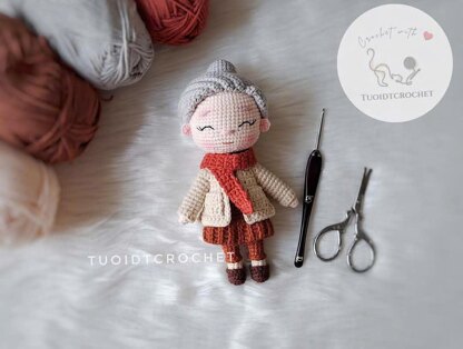 Grandma doll