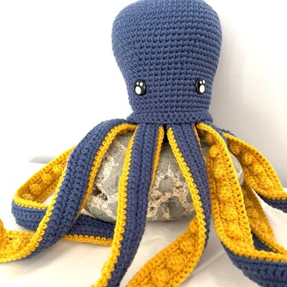 Ophelia Octopus Crochet Pattern