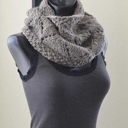 #291 Lyra Cowl