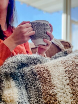 Hygge-Style Mug Sweater