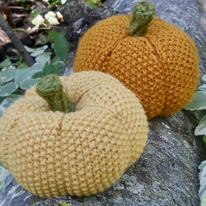 Seed Stitch Pumpkin