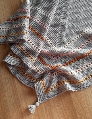Aava Shawl
