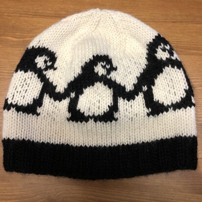 Penguin Beanie - knitting pattern