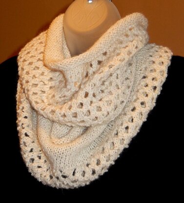 Cat's Eye Cowl