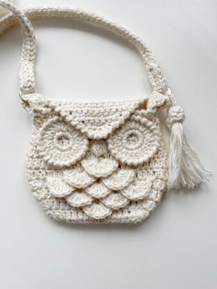 Owl Bag. Knitting Crochet pattern by Kim Dickinson | LoveCrafts