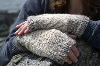 Shifting Tides Mitts