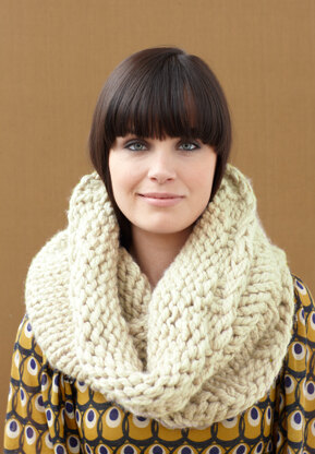 Dobbs Ferry Cowl in Lion Brand Wool-Ease Thick & Quick - 90574C