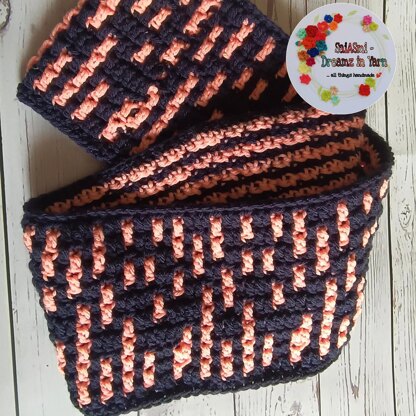 Starry Lines Infinity Cowl