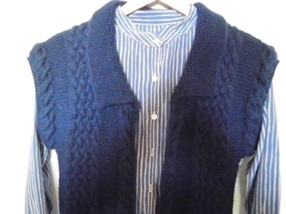 CALTANISSETTA, woollen waistcoat with plaits