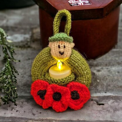 Remembrance Day Tealight Wreath Decoration