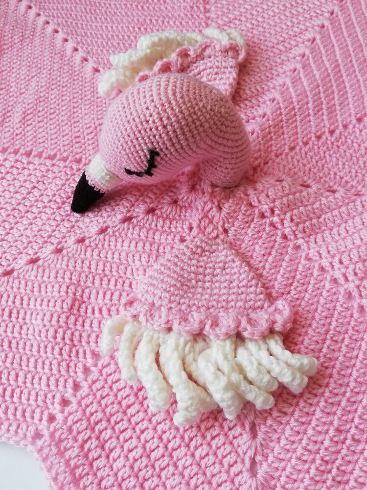 Flamingo lovey LoveCrafts