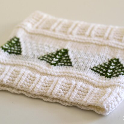 Fir Trees knit cowl