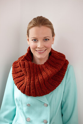 Ribbed Column Cowl in Lion Brand Heartland - L30105