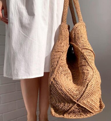Weekender Raffia Bag