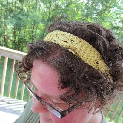 Mini-Leaf Headband - knitting pattern