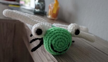 Amigurumi Häkelanleitung für die Libelle Bella ♥