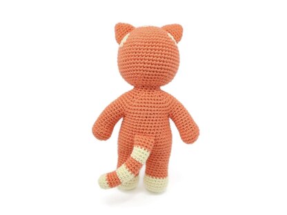 Claudia the Cottage Cat Amigurumi