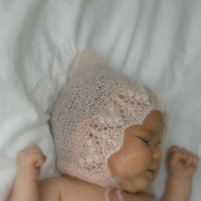 Silviana pixie bonnet