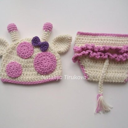 Giraffe Baby Hat and Diaper Cover Set