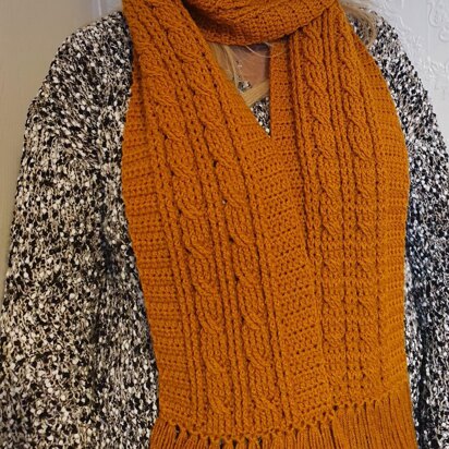 Cosy cable scarf