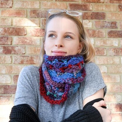 Fanfare Delight Cowl