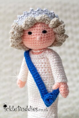 Princess, Queen CROCHET Doll Pattern - Advanced - UK Terminology