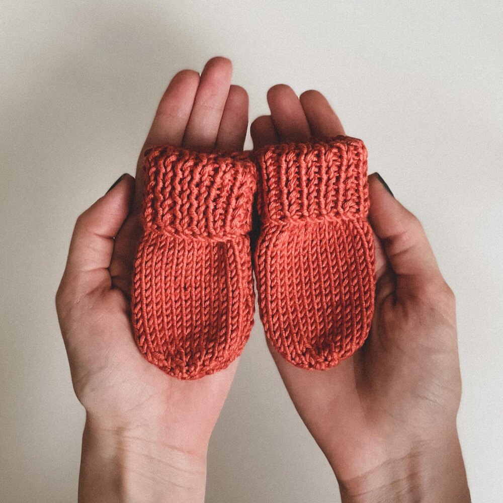 Baby mittens deals knitting pattern