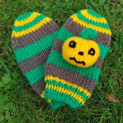 Pumpkin Patch Mittens - knitting pattern