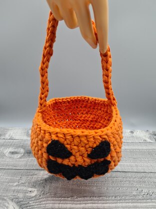 Trick or Treat Basket