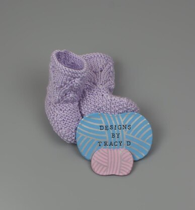 Meg Baby Cardigan, Hat, Mitts & Booties knitting pattern