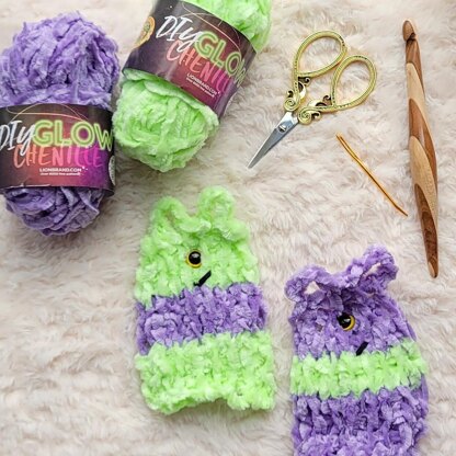 DIY Glow Chenille Yarn – Lion Brand Yarn