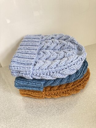 Pretty Cables Beanie Hat Aran