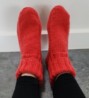 Saffron - 8ply striped slipper socks