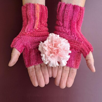 Mitred Ribbing Mitts
