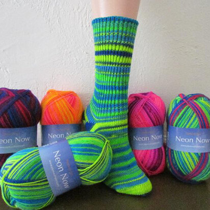 Basic Socks in Plymouth Yarn Neon Now - F533 - Downloadable PDF