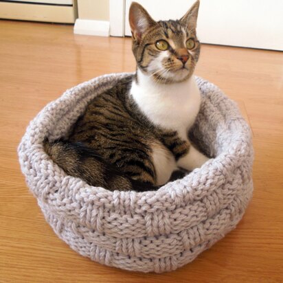 Cat Bed - knitting pattern