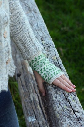 Bilberry Fingerless Mitts